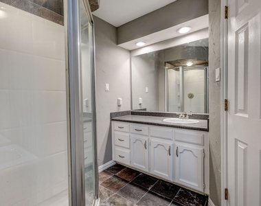 4227 High Mesa Drive - Photo Thumbnail 16