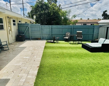 3701 Nw 4th Avenue - Photo Thumbnail 6