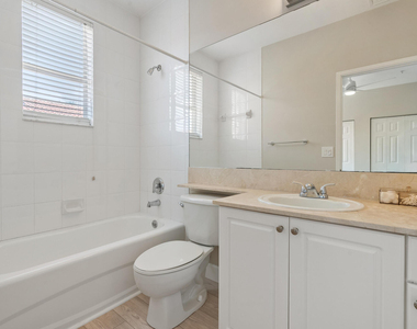 610 Fern Street - Photo Thumbnail 10