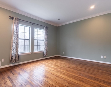 3514 Harvard Avenue - Photo Thumbnail 8