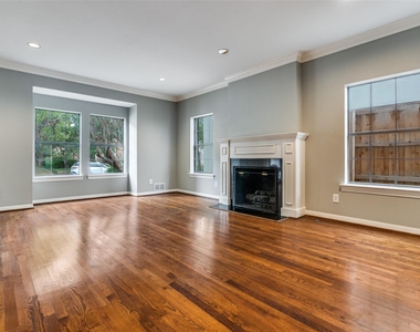 3514 Harvard Avenue - Photo Thumbnail 3