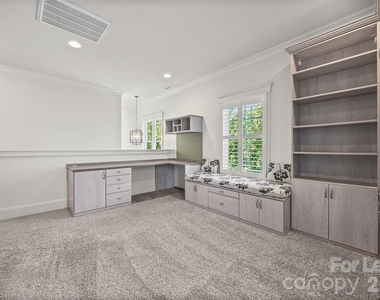 706 Kingsley Way - Photo Thumbnail 20