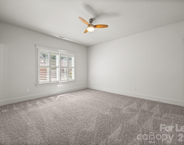 706 Kingsley Way - Photo Thumbnail 27