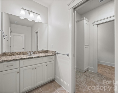 706 Kingsley Way - Photo Thumbnail 26