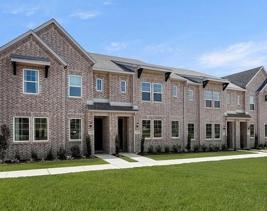 5720 Lakeview Drive - Photo Thumbnail 1