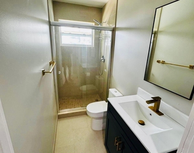 3701 Nw 4th Avenue - Photo Thumbnail 2