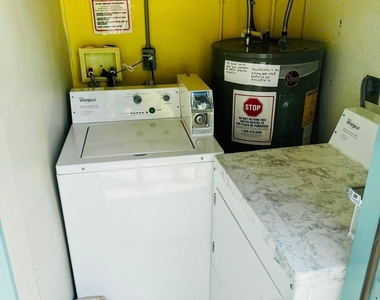 3701 Nw 4th Avenue - Photo Thumbnail 6