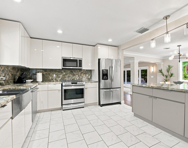 3236 Van Buren Street - Photo Thumbnail 11