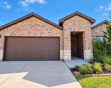10333 Fort Croghan Trail - Photo Thumbnail 1