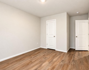 10333 Fort Croghan Trail - Photo Thumbnail 18