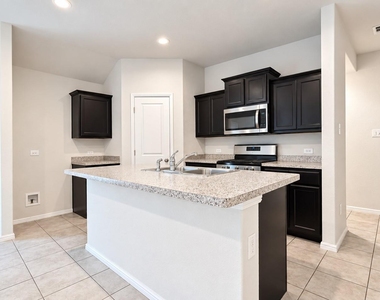 10333 Fort Croghan Trail - Photo Thumbnail 6