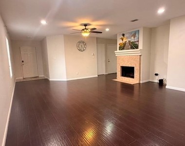 3106 Legend Drive - Photo Thumbnail 3