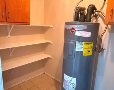 3106 Legend Drive - Photo Thumbnail 18