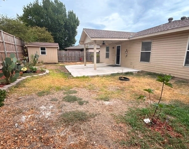 3106 Legend Drive - Photo Thumbnail 23