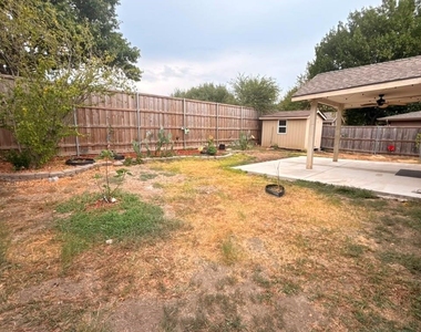 3106 Legend Drive - Photo Thumbnail 22