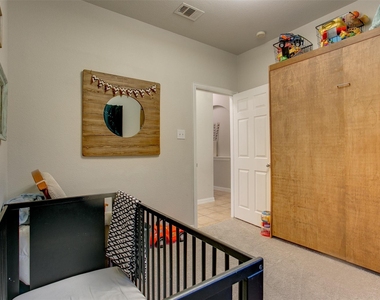 10228 Olivia Drive - Photo Thumbnail 4