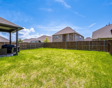 333 Foxthorne Way - Photo Thumbnail 31