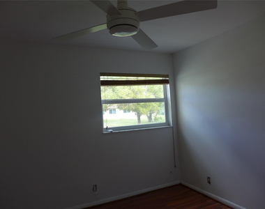 2810 Sw Natura Boulevard - Photo Thumbnail 7