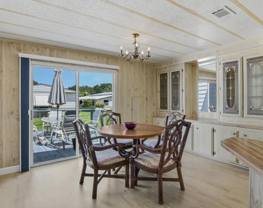 7983 Se Saratoga Drive - Photo Thumbnail 6