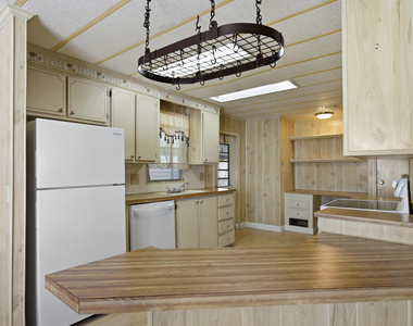 7983 Se Saratoga Drive - Photo Thumbnail 3