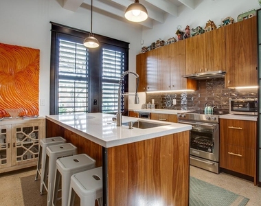 1038 Kings Highway - Photo Thumbnail 11
