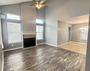 902 Binbrook Drive - Photo Thumbnail 3