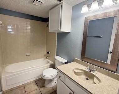 902 Binbrook Drive - Photo Thumbnail 6