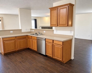 1621 Village Park Trail - Photo Thumbnail 7