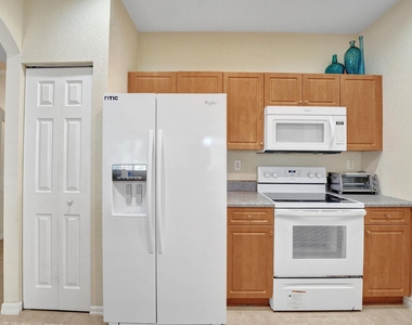 852 Nw 9th Street - Photo Thumbnail 11