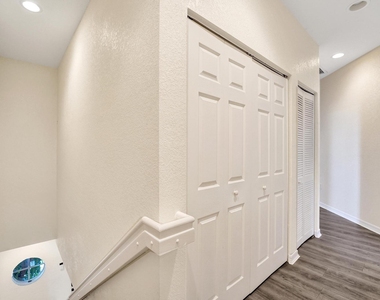 852 Nw 9th Street - Photo Thumbnail 30