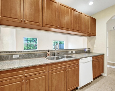 852 Nw 9th Street - Photo Thumbnail 10