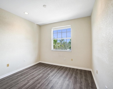 852 Nw 9th Street - Photo Thumbnail 44