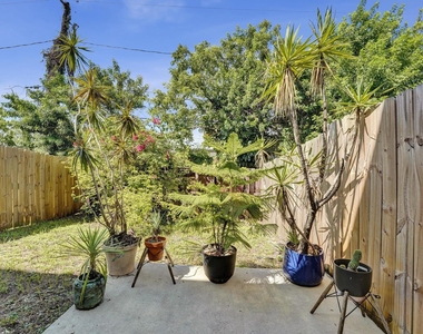 852 Nw 9th Street - Photo Thumbnail 24