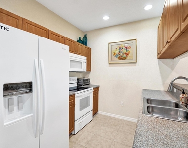 852 Nw 9th Street - Photo Thumbnail 8