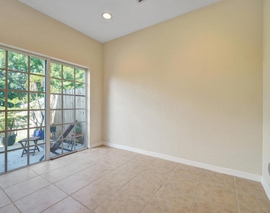 852 Nw 9th Street - Photo Thumbnail 20