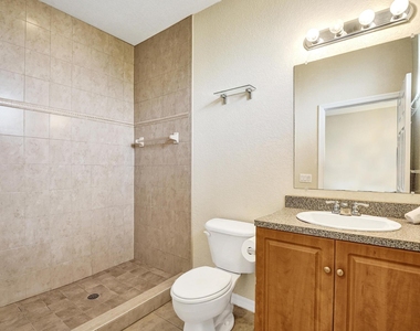 852 Nw 9th Street - Photo Thumbnail 34