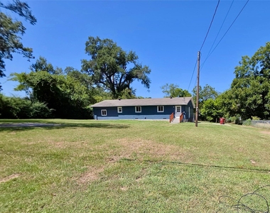 208 Miller Street - Photo Thumbnail 1