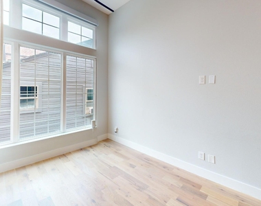 1910 Caddo Street - Photo Thumbnail 11
