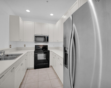 3933 Monarch Lane - Photo Thumbnail 11