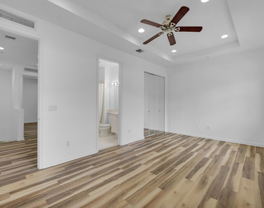 3933 Monarch Lane - Photo Thumbnail 36