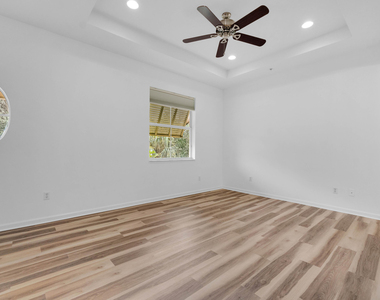3933 Monarch Lane - Photo Thumbnail 30