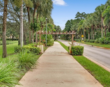3933 Monarch Lane - Photo Thumbnail 42