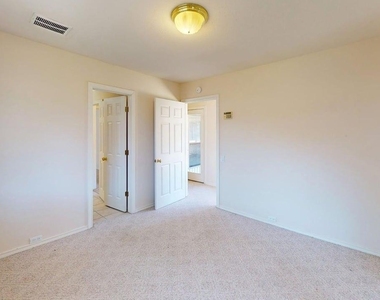 3717 Atrium Drive - Photo Thumbnail 16