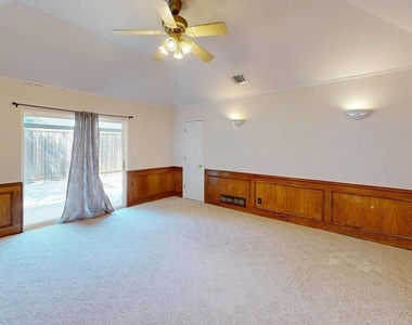 3717 Atrium Drive - Photo Thumbnail 3