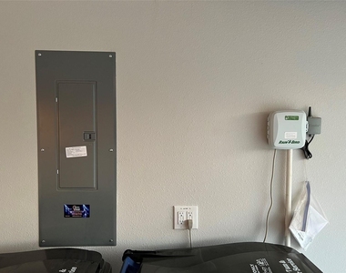 4008 Whitetail Lane - Photo Thumbnail 15