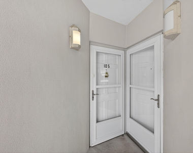 755 Saturn Street - Photo Thumbnail 2