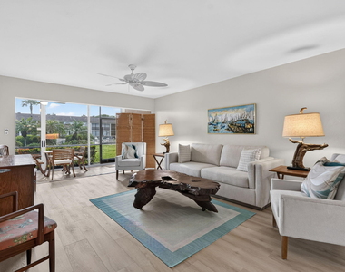 755 Saturn Street - Photo Thumbnail 11