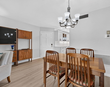 755 Saturn Street - Photo Thumbnail 10
