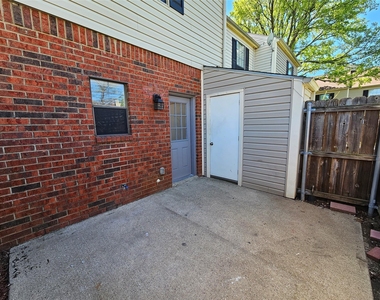 216 Samuel Boulevard - Photo Thumbnail 21