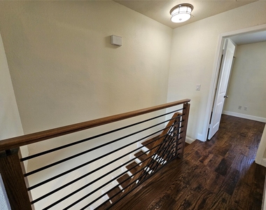 216 Samuel Boulevard - Photo Thumbnail 22
